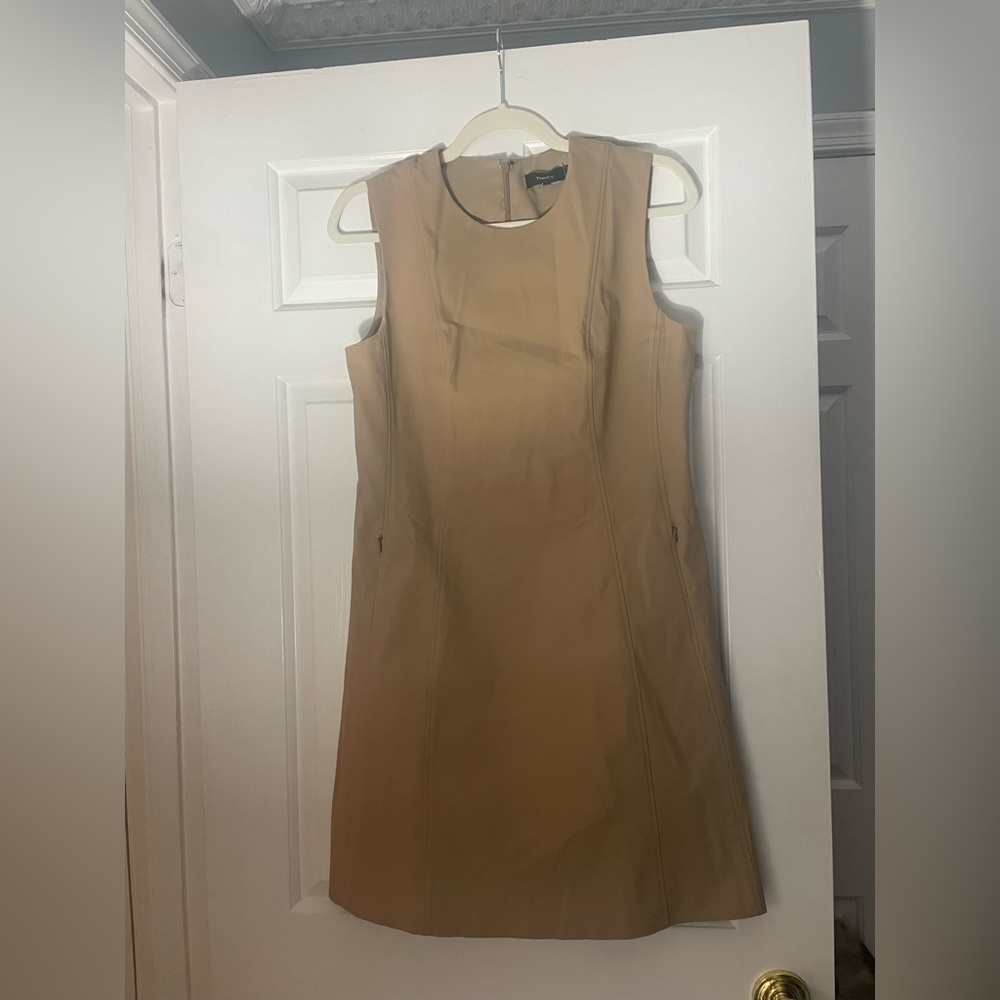 Theory Aline shift dress size 8 camel color
